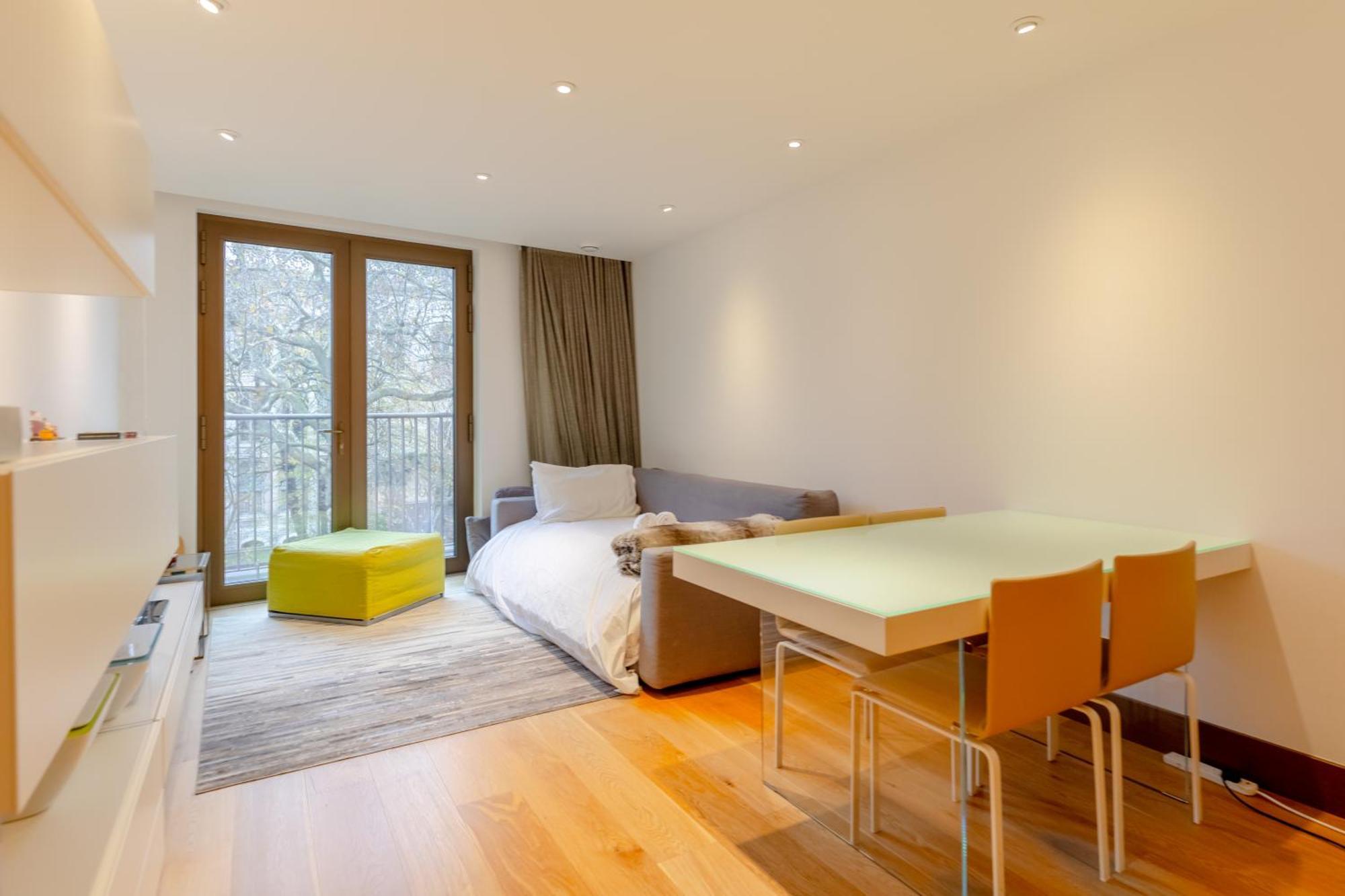 Apartamento Stylish & Modern 1bd Flat - Chancery Lane! Londres