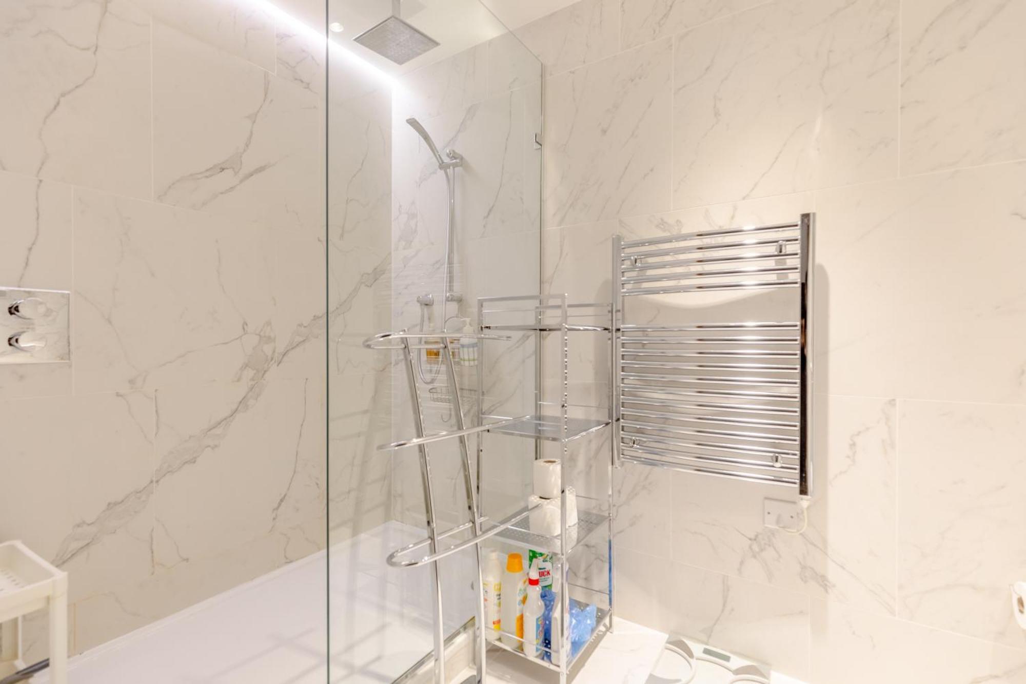 Stylish & Modern 1bd Flat - Chancery Lane! Apartamento Londres